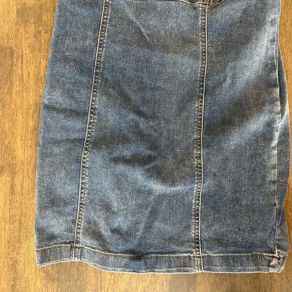 Madden Girl Jean Dress - Picture 4 of 8